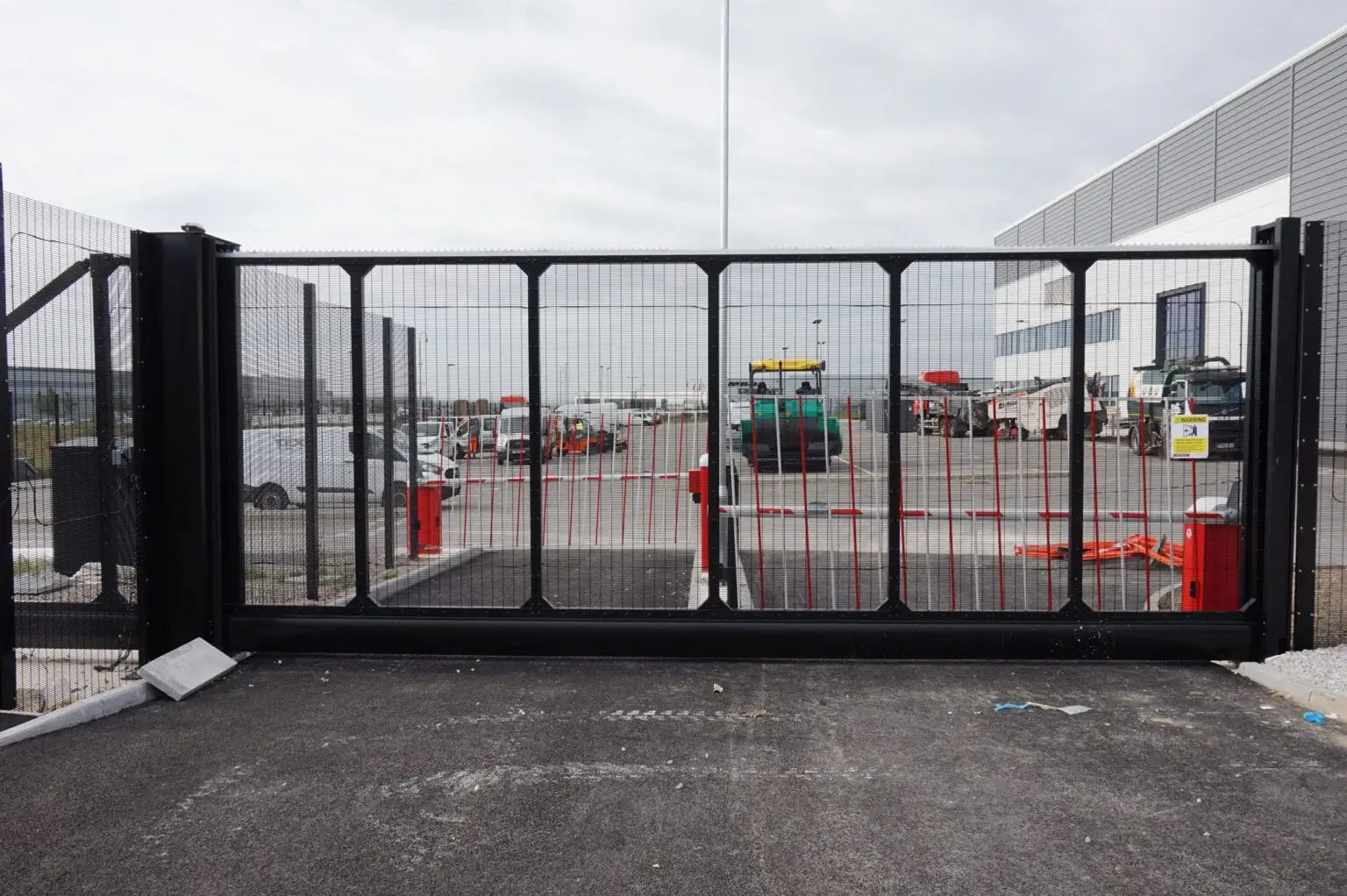 SR2-Sliding-Gates-1536x1022
